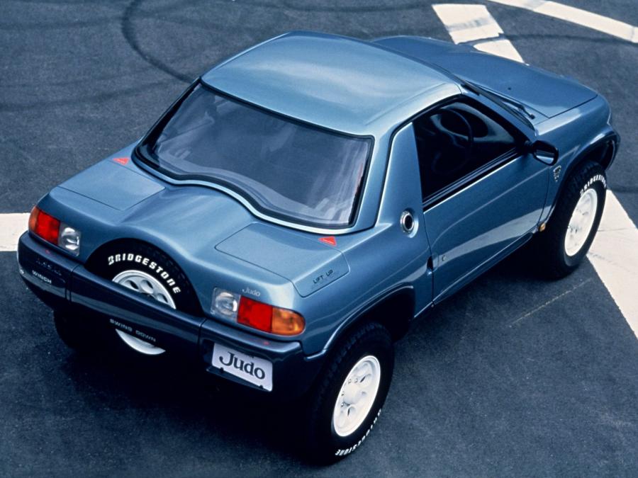  Nissan Judo Concept 1987 года  (фото 4 из 13)